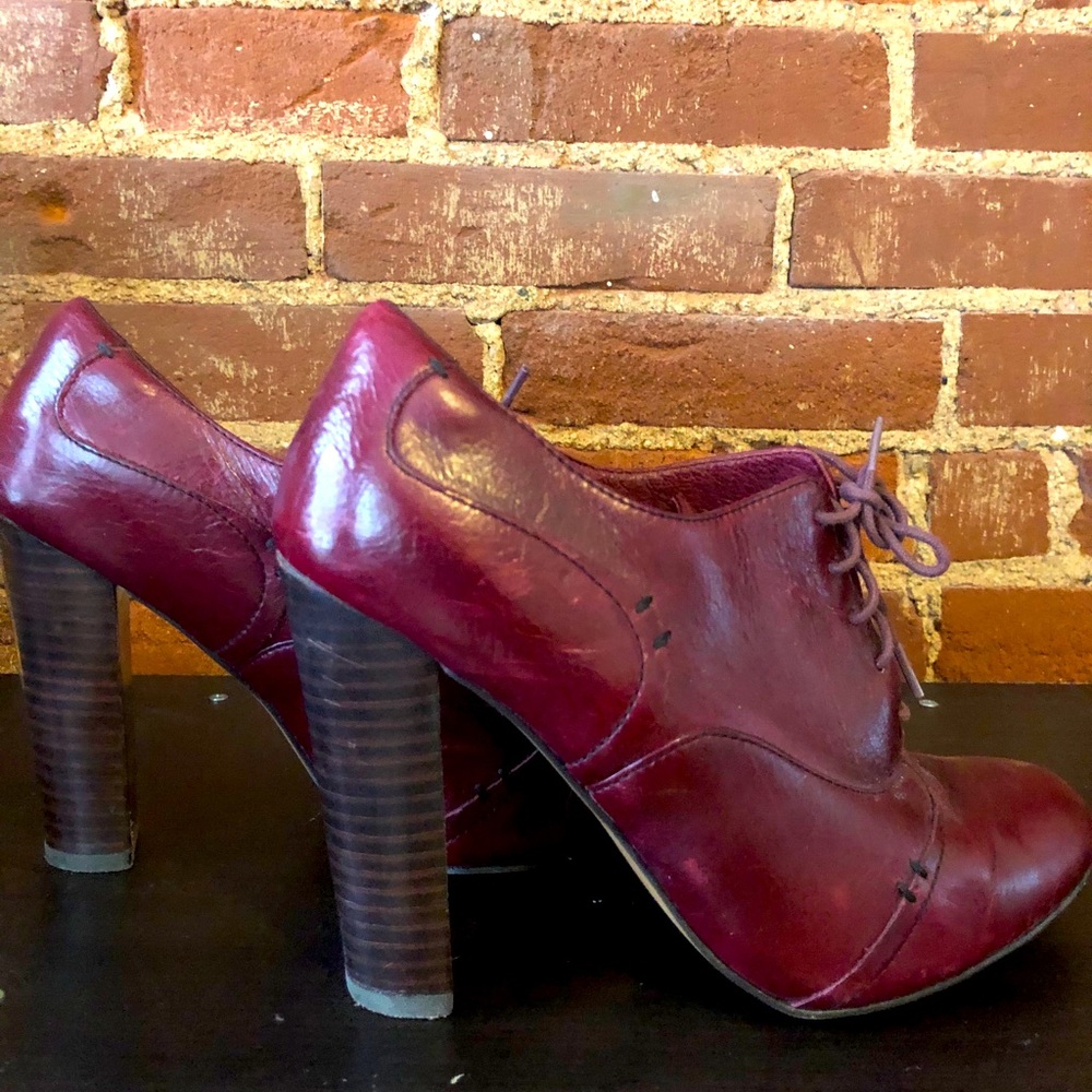 Isola Oxblood high heel oxfords